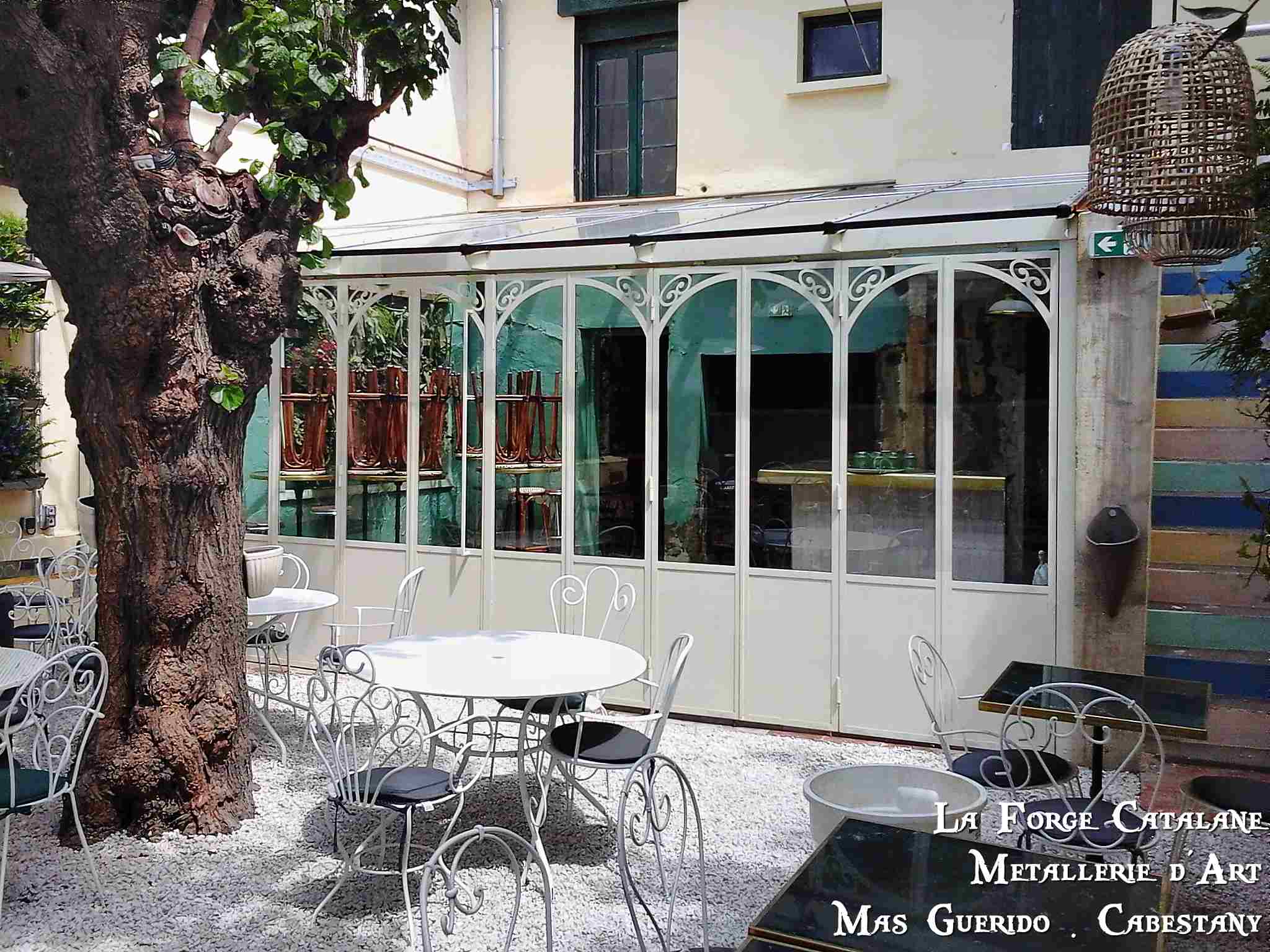 verriere entierement ouvrante accordeon coulissant toit vitre canet forge catalane2.jpg